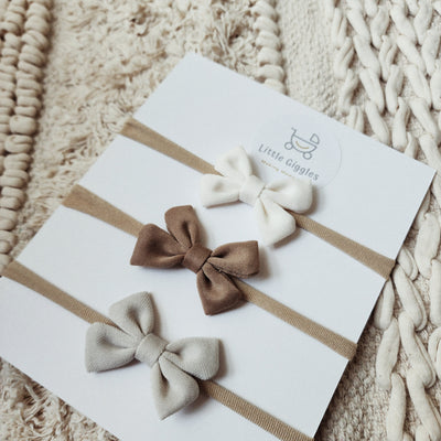 Cosy Neutral Bows