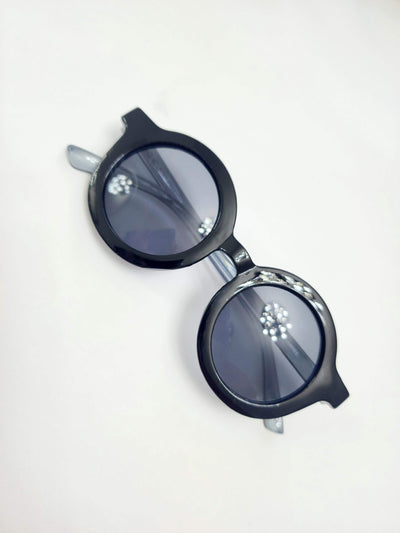 Black Sunglasses | Image 2 | Little Giggles