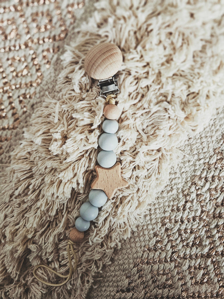 Vega Star Pacifier Clip