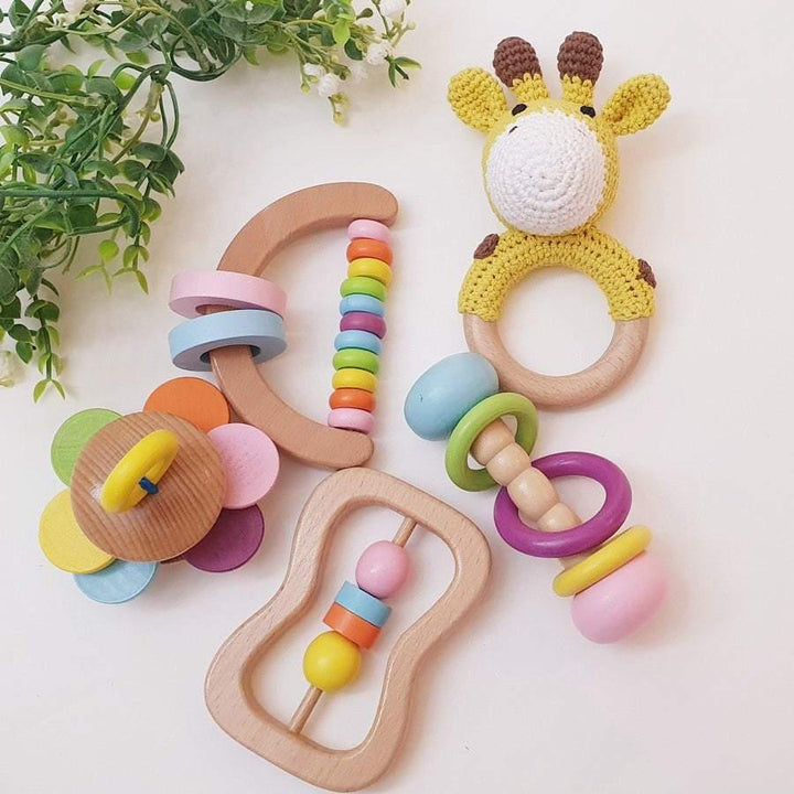 Jerry the Giraffe Toy Set | Image 1