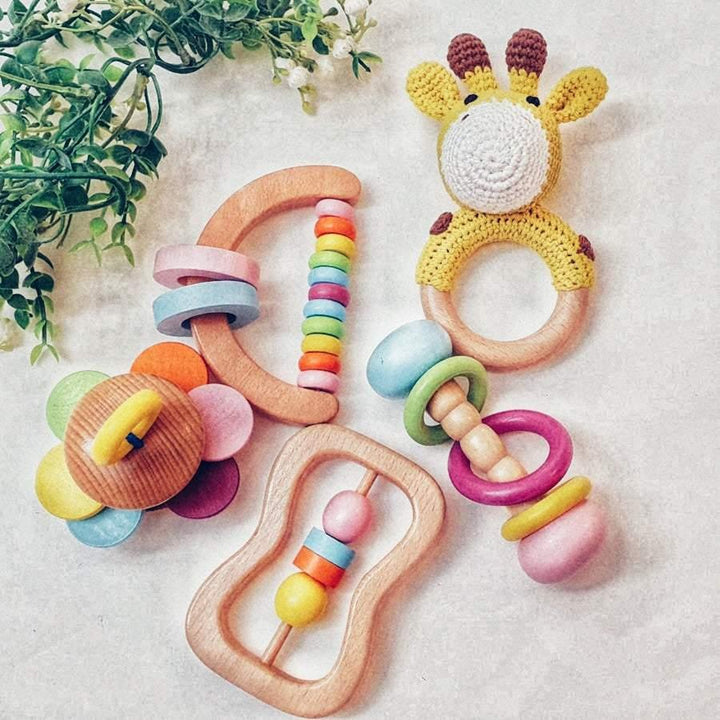 Jerry the Giraffe Toy Set