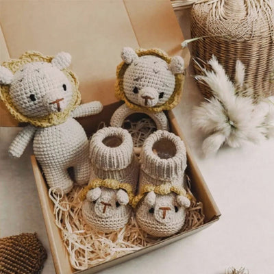 Lion Crochet Gift Set