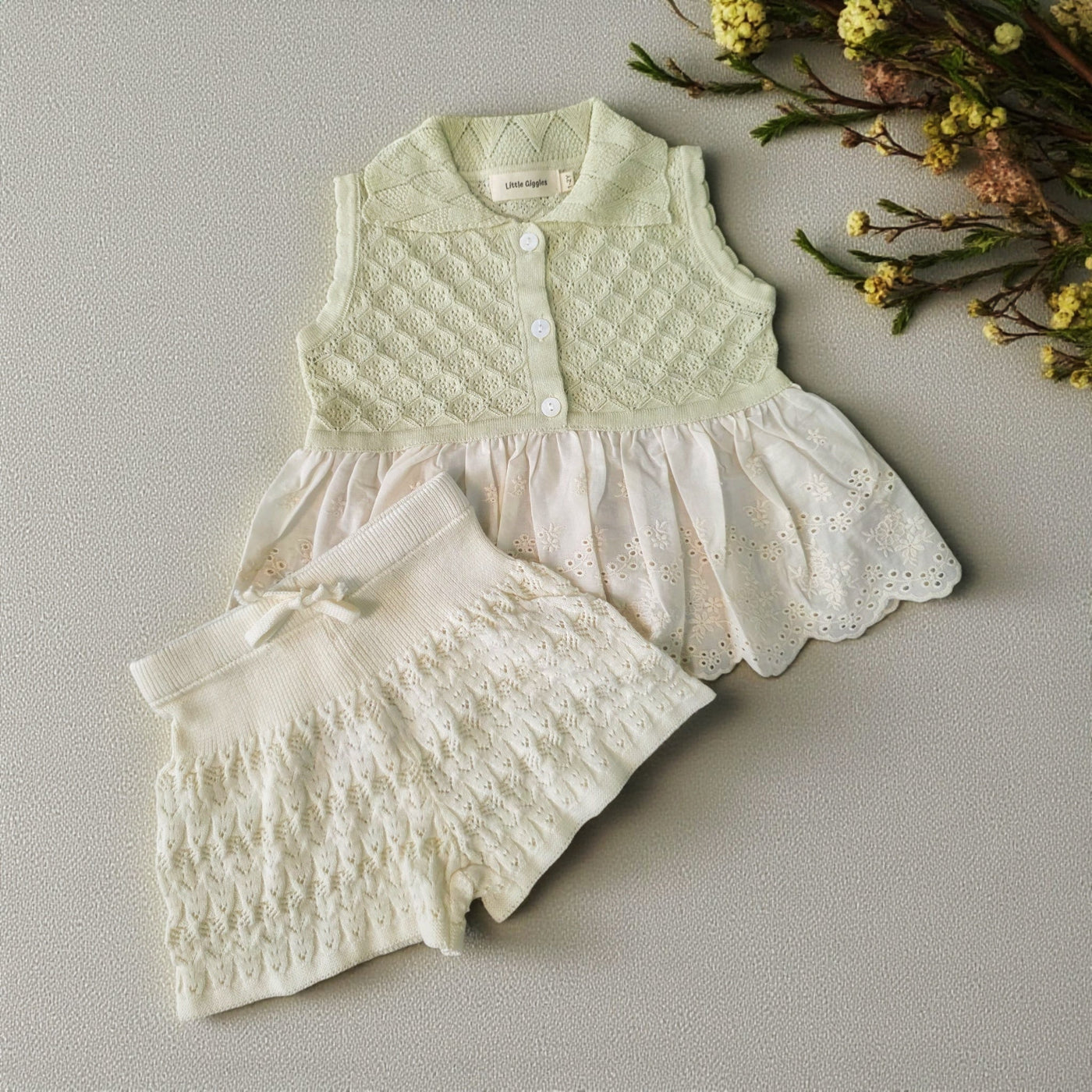 Amara Eyelet Set