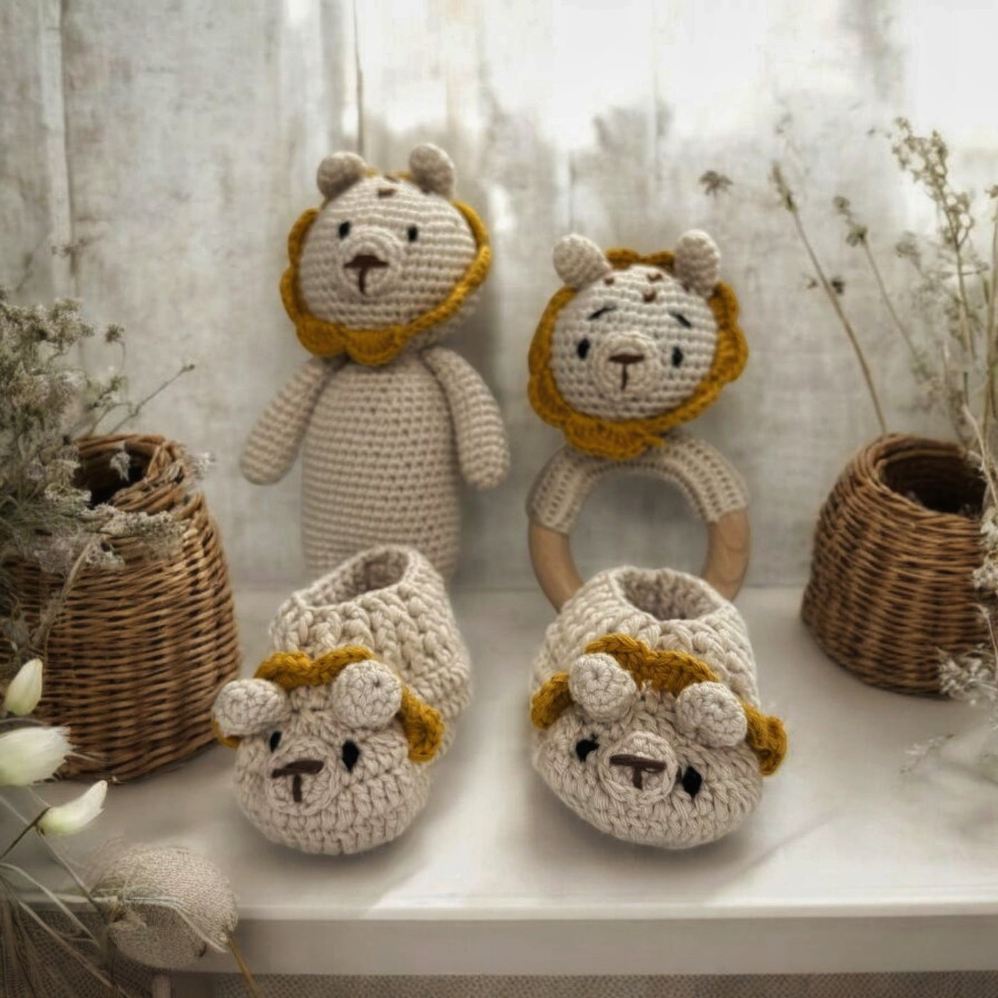 Lion Crochet Gift Set