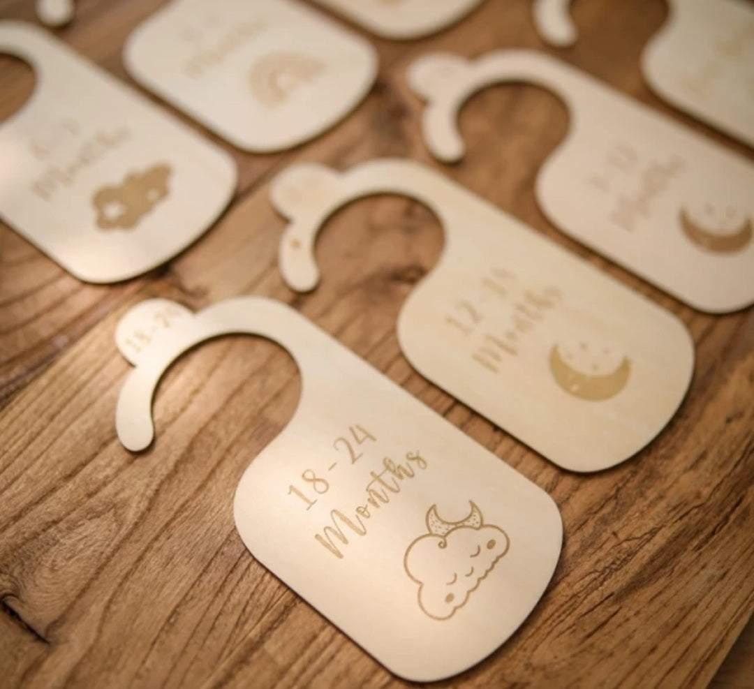 Closet Divider Hangers | Image 1