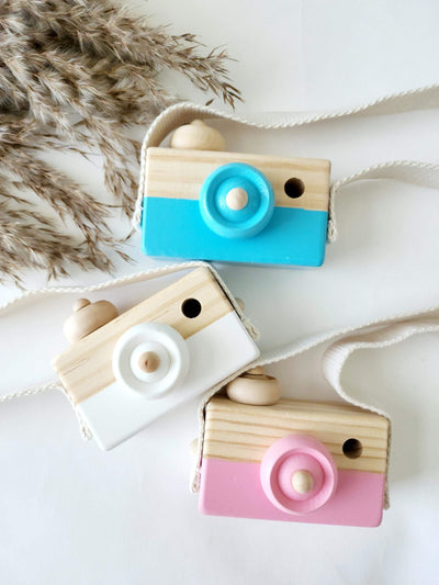 Wooden Toy Camera | Image 1