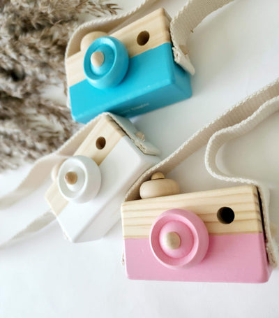 Wooden Toy Camera | Image 2