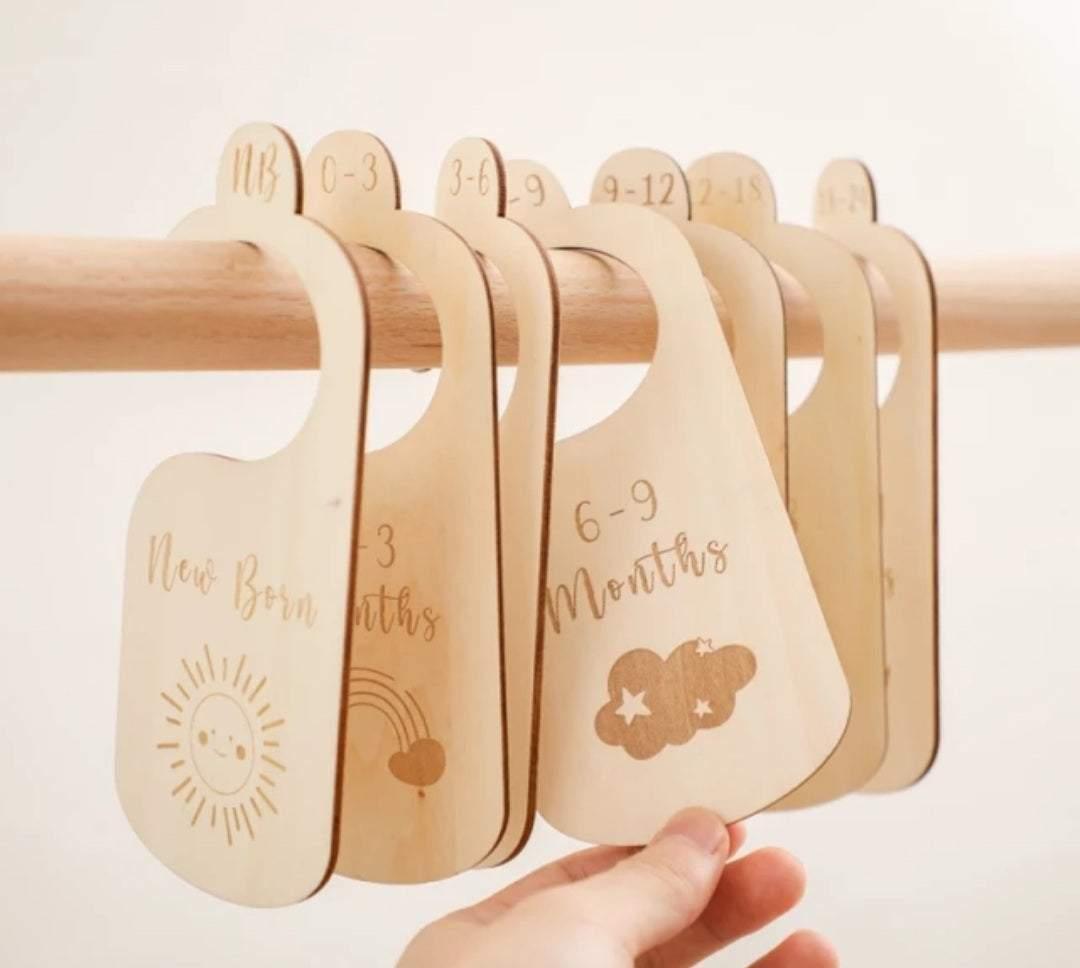 Closet Divider Hangers | Image 4